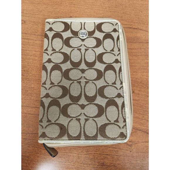 Coach Signature c jacquard mini iPad tablet or kindle zippered case tan brown - Picture 1 of 9